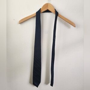 Vintage Oscar De La Renta Silk Tie Diaganol Stripes Navy White L58" x W3"